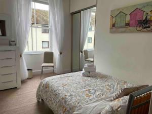 Me and You Sleeps 2 - Central Apartment in Berwick Northumberland