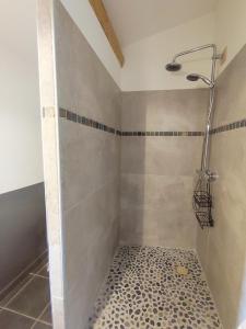 Villas Le Mas des 3 Roches proche d-Uzes : photos des chambres