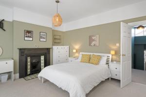 Beautiful Victorian Home in Plymouth