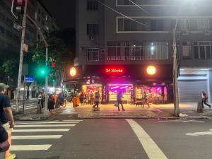 Apartment by the sea com Netflix