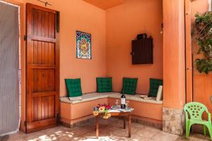 The Peacock house img38