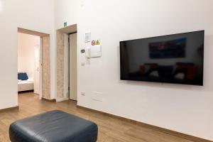 Modern Stone Apartment in the Heart of Bari