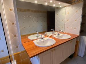 B&B / Chambres d'hotes Domaine Rossignol Tournesol : photos des chambres