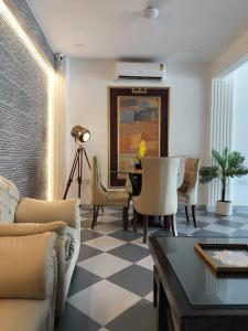 Saffron Inn - Expo India Mart