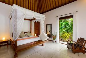 Exclusive private villa Beten Bukit - mountain view & private swimming pool