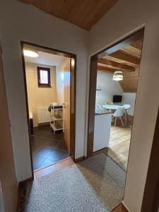 Včelí chata Mirda Pirda