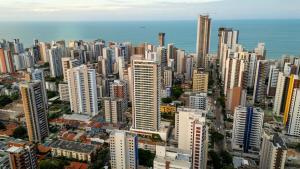 Beach Class Meireles Condominium