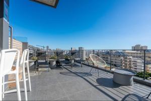 Beautiful & Cozy Apartment-Inverter available