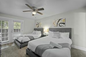 Spacious and Stylish Apartment right by AT&T Stadium!