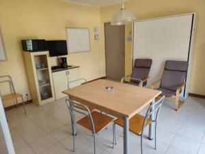 One-Bedroom Apartment (4 Adults)