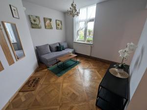 Downtown Riverview apartment