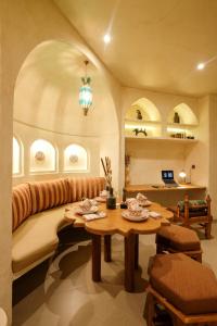 Mahani by Casa Araviaz