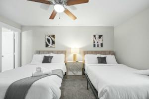 Spacious and Stylish Apartment right by AT&T Stadium!