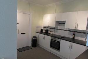 Idyllic Bexhill centre flat above pub