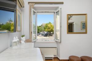 Liston Suites Anastasia