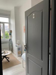 Appartements Studio equipe a Valenciennes centre : photos des chambres