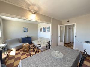 Valras-Loc - Appartement en Front de Mer avec Balc