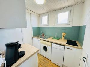 Appartements Valras-Loc - Appartement en Front de Mer avec Balc : photos des chambres