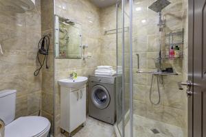 Surfers SeaView Studio at Orbi Residence