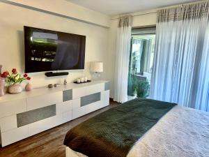 Luxury & Privacy - Entire Floor - Pool, Parking, AC - Plage des Sports, Palais Des Festivals 5