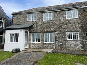 Menadue Cottage, Trenale Lane, Tintagel, Cornwall