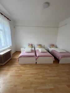 Hideaway house with garden & freeparking