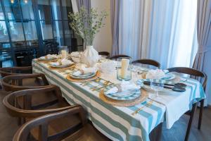 House 148 Patong Pool Villa 4BR Near Beach