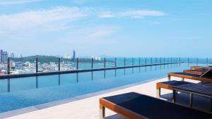 Central Pattaya Excellent Location Beautiful Pool