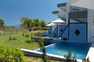 ELYSIUM VILLAS Quartet