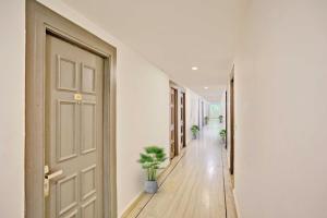 Townhouse Jp Grand Near Mayapuri Chowk