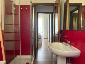 Appartamento per 6 persone nella natura - zona collinare residenziale La Spezia - 15 minuti dalla stazione - Val di Vara Trekking 5 Terre