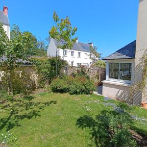 Maisons de vacances Maison plages & centre a pieds - proche GR34 : photos des chambres