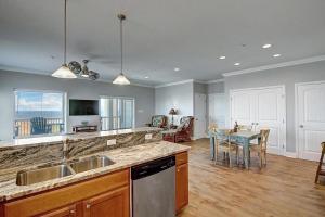 Beachgate Condo Suites and Hotel 341 condo