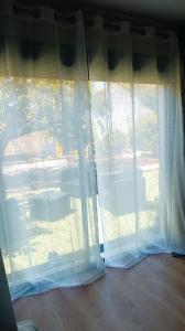 Maisons de vacances Studio climatise-terrasse-Netflix-jardin a 10 min de Cassis : photos des chambres