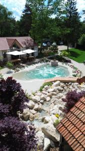 Gîte unique avec piscine lagon et cadre idyllique