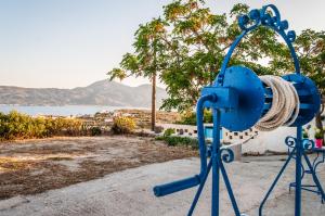 Nearchos House Milos Greece