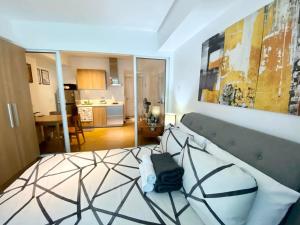 SM Bicutan Rooms by Cornelia
