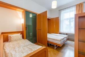 Bright OldTown 2bdr apartment