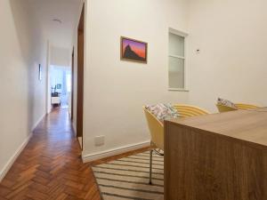 100 metros da Praia Copacabana