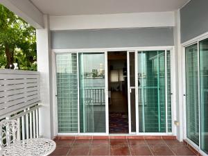 บ้านริมน้ำ bann rim num