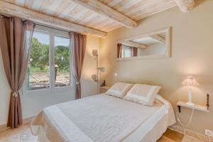 Maisons de vacances Le JARDIN DES DELIS gite NEUF avec piscine bio UV : photos des chambres