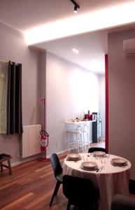 Dante 110 Suite Apartment