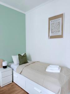 HLY - Newly designed APT with BIG PROMO!