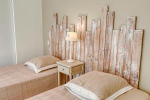 Maisons de vacances Gite neuf avec piscine Bio uv : photos des chambres