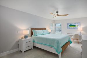 Blind Pass C106 - Upgraded Ground Floor Residence at Blind Pass