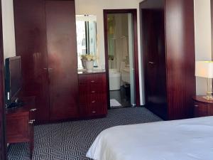 Luxury 1-Bedroom Suite in Sandton