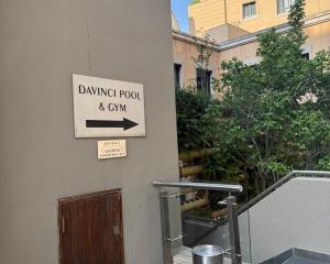 Luxury 1-Bedroom Suite in Sandton