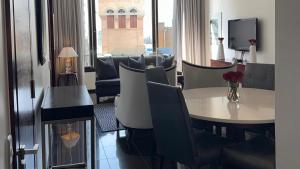 Luxury 1-Bedroom Suite in Sandton