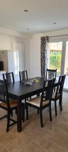 Villas Beautiful Villa with pool! : photos des chambres