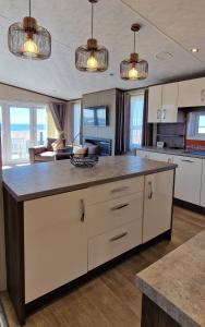 South Beach Lodge, Seafront Views